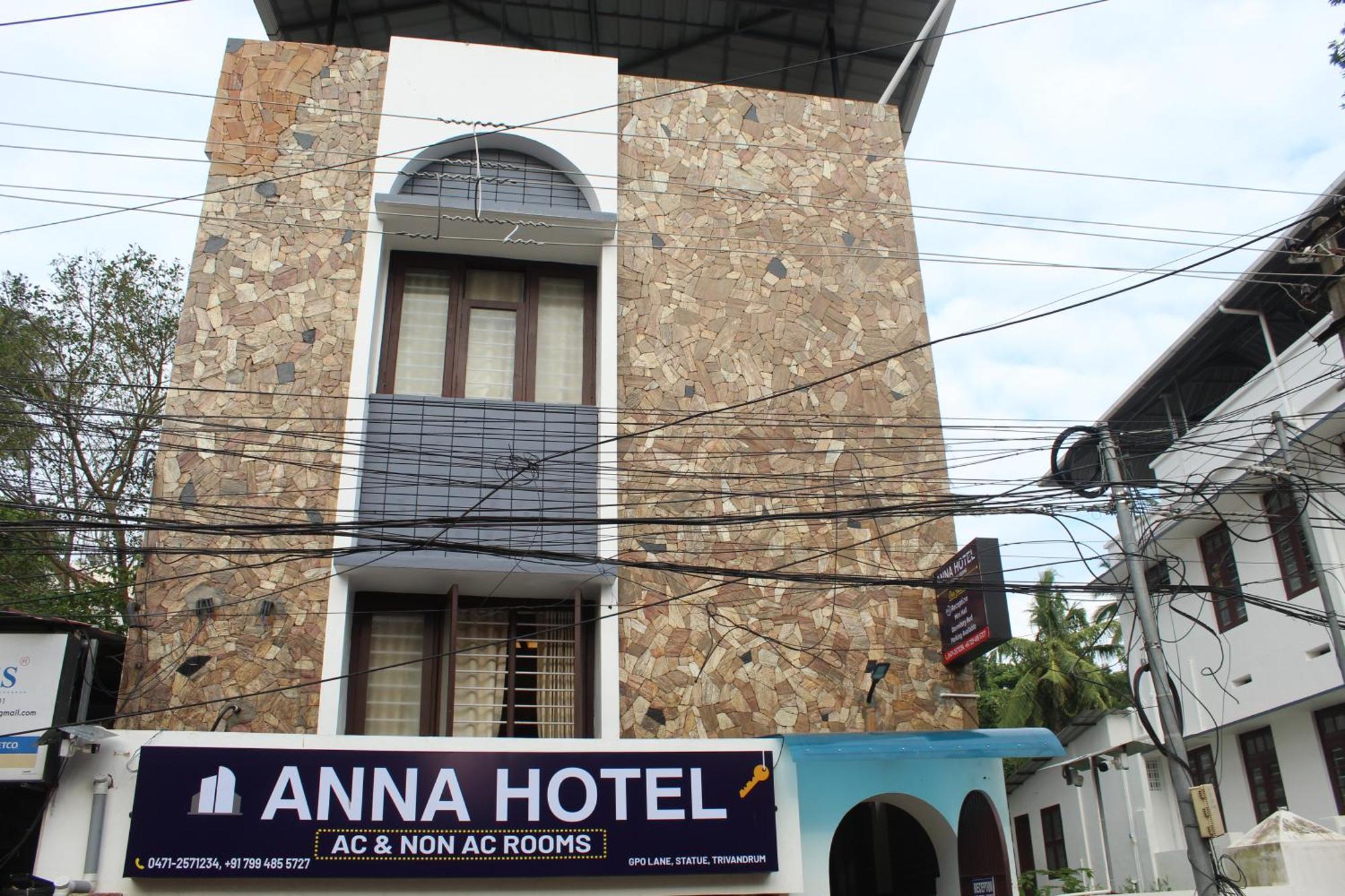 Anna Hotel Thiruvananthapuram Bagian luar foto