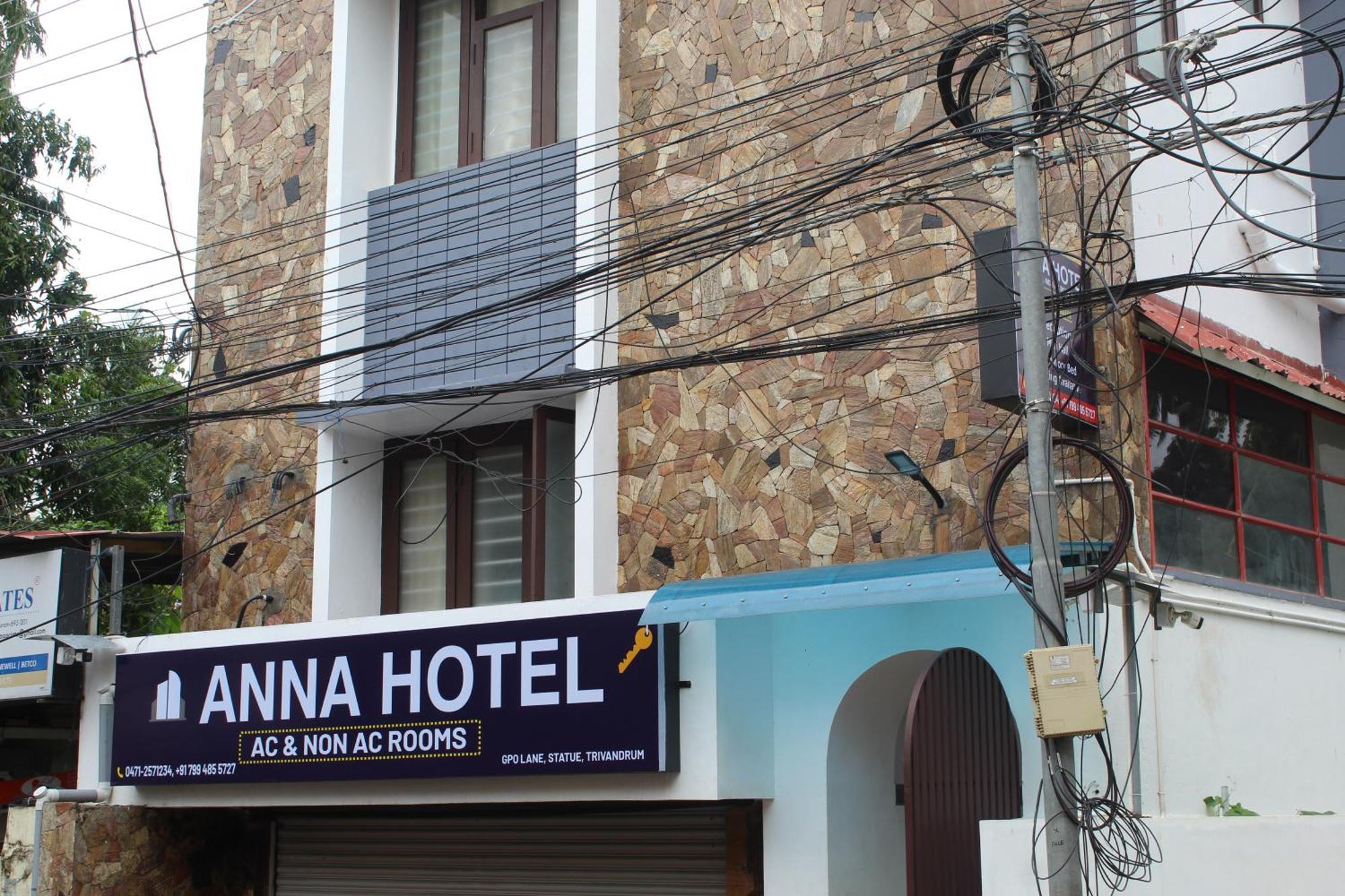 Anna Hotel Thiruvananthapuram Bagian luar foto